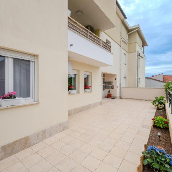 Apartman Gea, Villa Sunce with heated pool and Apartment Gea, &Scaron;ikići & Pje&scaron;čana Uvala, Pula, Istria, Croatia Pula