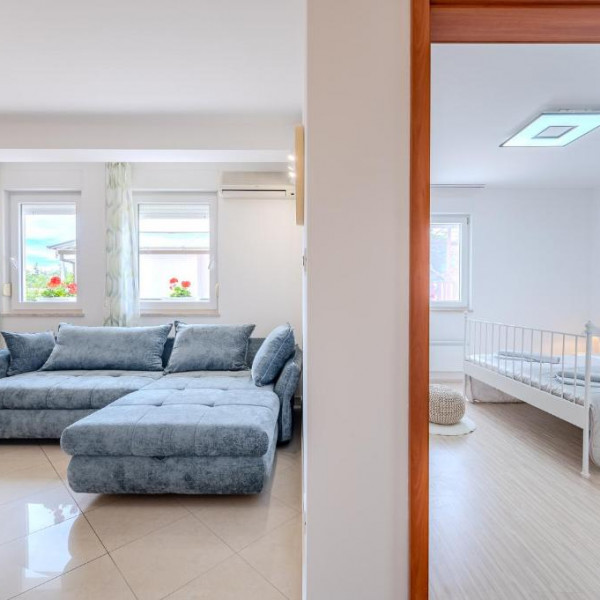 Apartman Gea, Villa Sunce with heated pool and Apartment Gea, &Scaron;ikići & Pje&scaron;čana Uvala, Pula, Istria, Croatia Pula