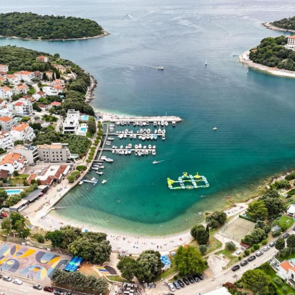 Apartman Gea, Villa Sunce with heated pool and Apartment Gea, &Scaron;ikići & Pje&scaron;čana Uvala, Pula, Istria, Croatia Pula