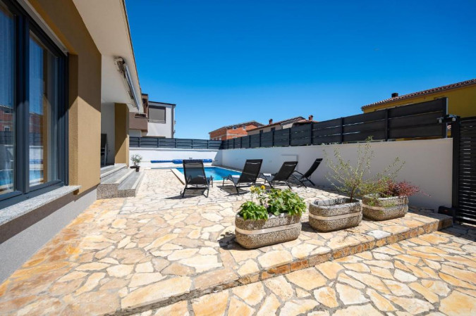 Exterior, Villa Sunce with heated pool and Apartment Gea, &Scaron;ikići & Pje&scaron;čana Uvala, Pula, Istria, Croatia Pula