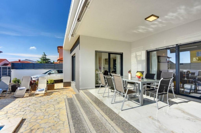 Exterior, Villa Sunce with heated pool and Apartment Gea, &Scaron;ikići & Pje&scaron;čana Uvala, Pula, Istria, Croatia Pula