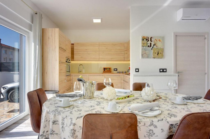 Interior, Villa Sunce with heated pool and Apartment Gea, &Scaron;ikići & Pje&scaron;čana Uvala, Pula, Istria, Croatia Pula